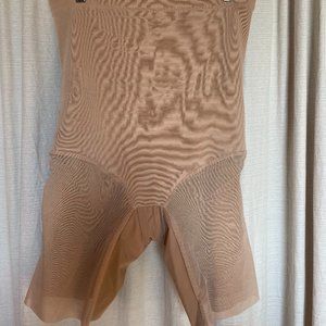 NEW Honeylove SuperPower Short Sand